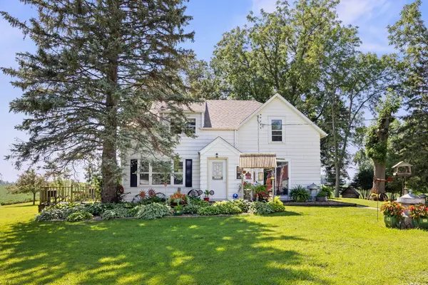 22447 150th Street, Hutchinson, MN 55350