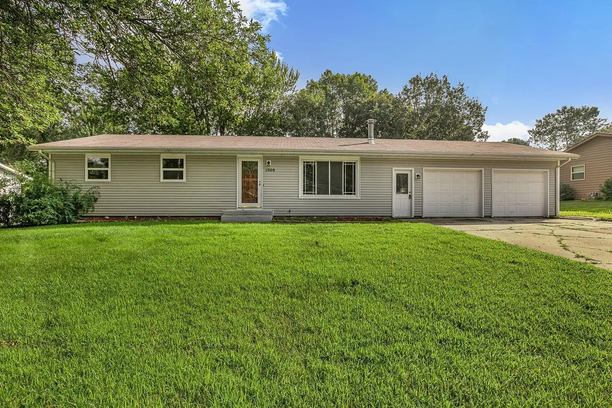 1509 10th Street Se, Willmar, MN 56201 - Image #1