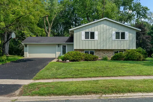 6000 W 105th Street, Bloomington, MN 55438