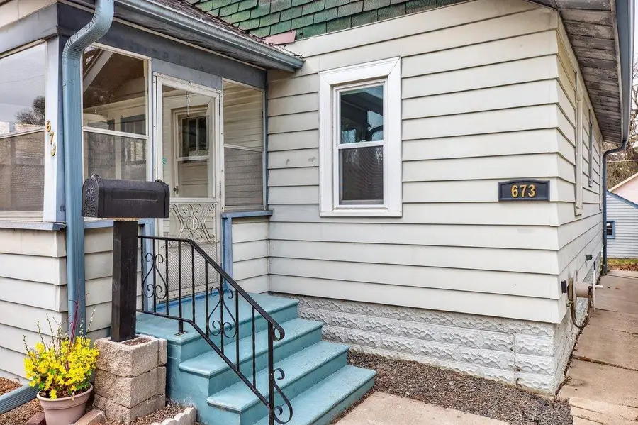 673 Hamline Avenue S, Saint Paul, MN 55116 - #2