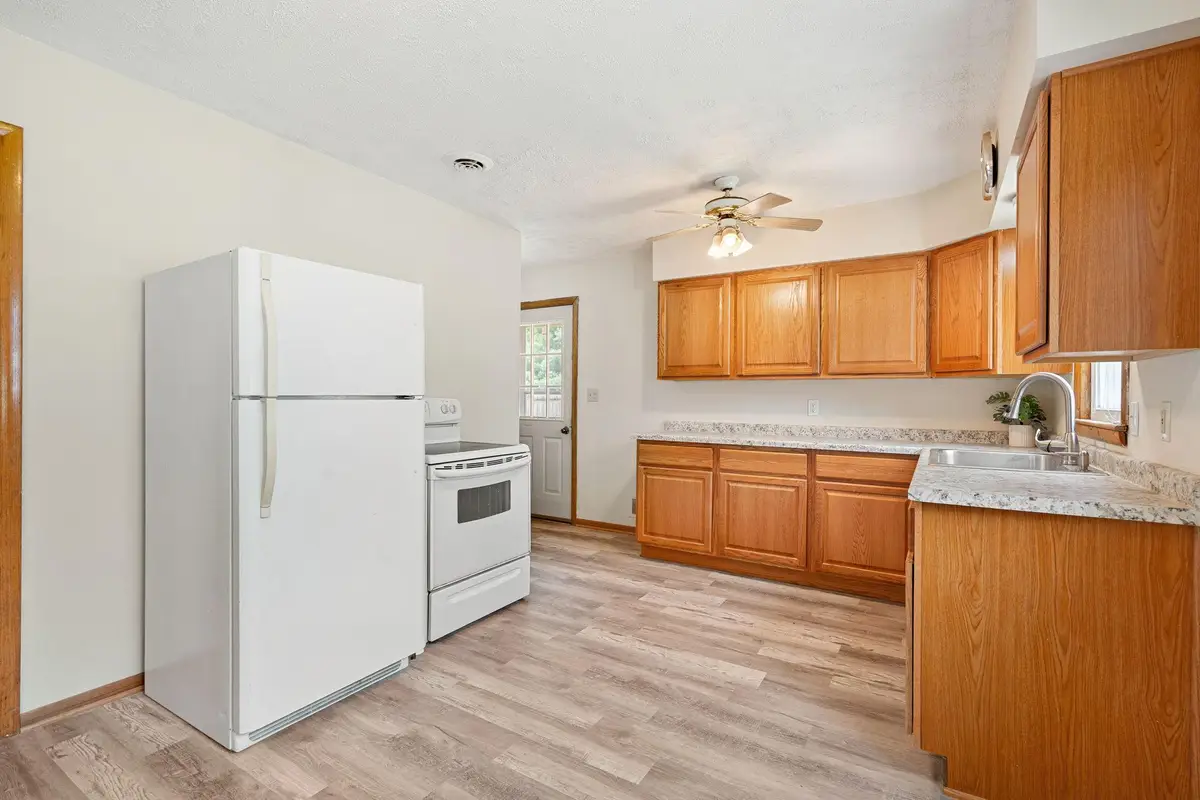 2111 3rd Avenue Se, Austin, MN 55912 - Image #1