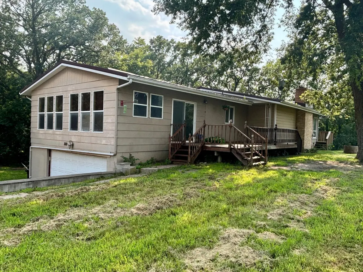 300 N Lincoln Street, Redwood Falls, MN 56283 - Image #1