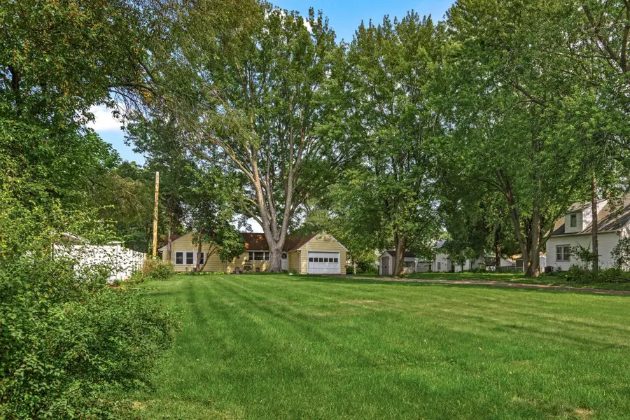 2816 Oxford Street N, Roseville, MN 55113 - Image #2