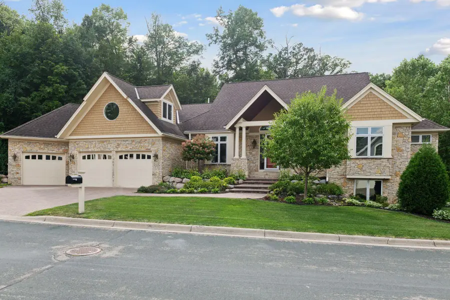 8950 Mariabo Circle, Bloomington, MN 55438 - Image #3