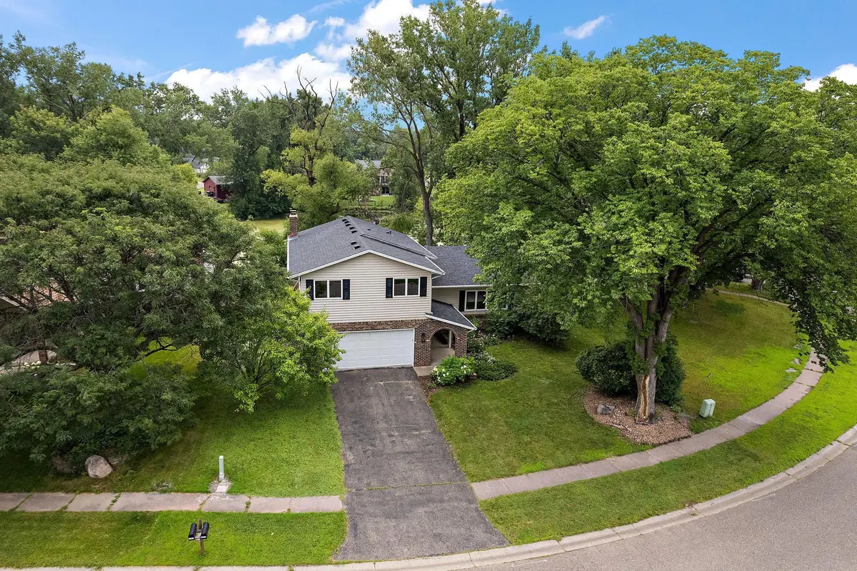 13820 Holyoke Path, Apple Valley, MN 55124 - #1