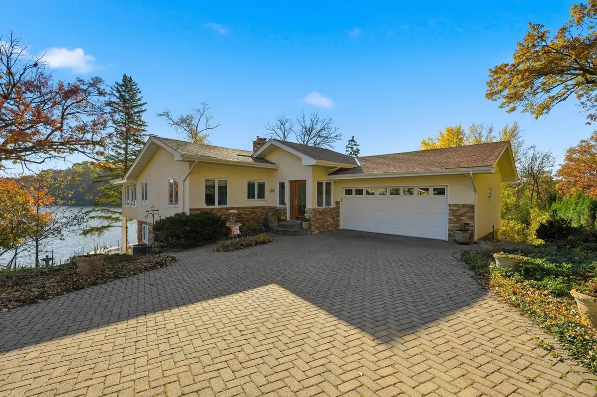 8190 Hill Trail N, Lake Elmo, MN 55042 - Image #1