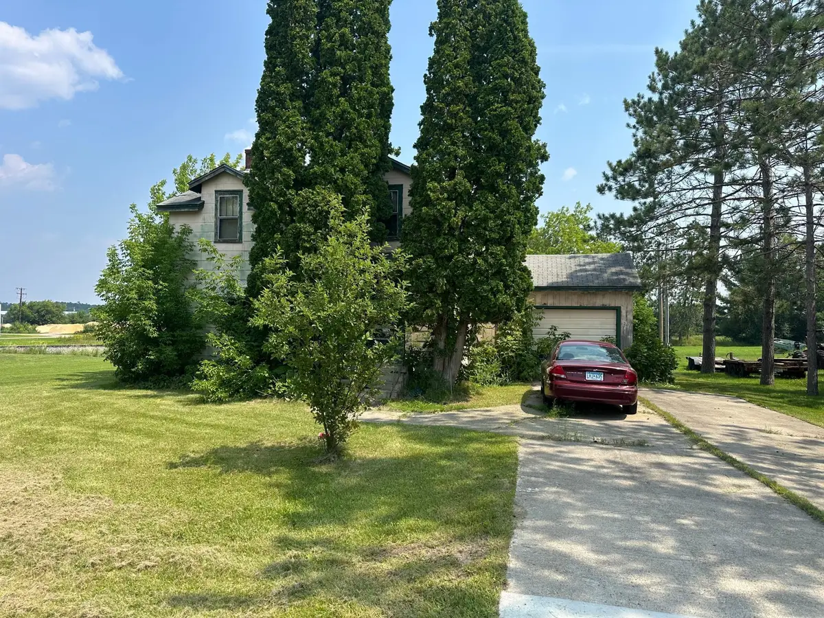 302 4th Street Se, Deer River, MN 56636 - Image #1