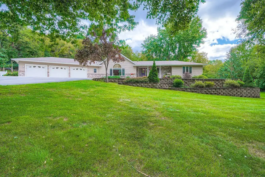 28800 Gaylord Avenue, Cannon Falls, MN 55009 - Image #2