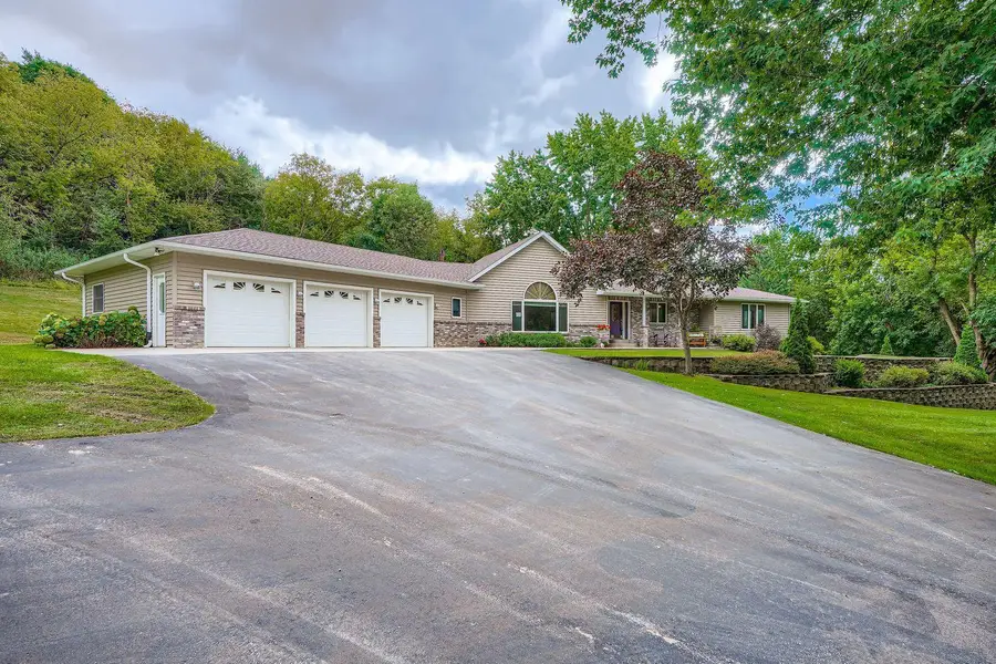 28800 Gaylord Avenue, Cannon Falls, MN 55009 - Image #3