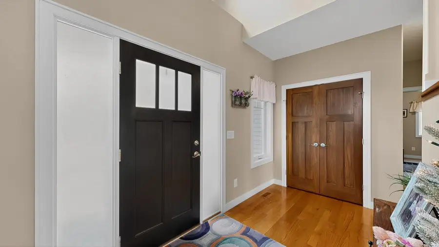 1882 Kerry Drive Ne, Rochester, MN 55906 - Image #2