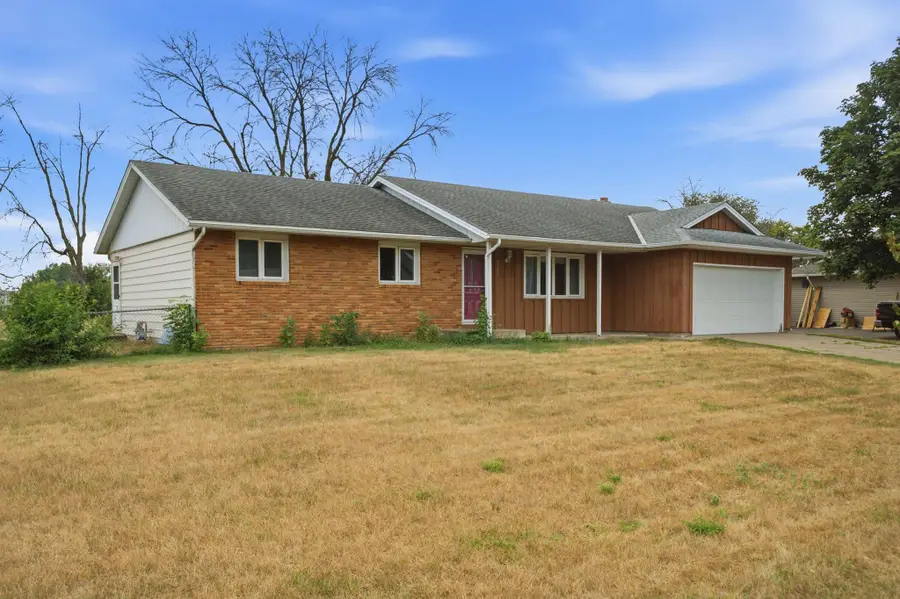 8386 Harkness Road S, Cottage Grove, MN 55016 - #3