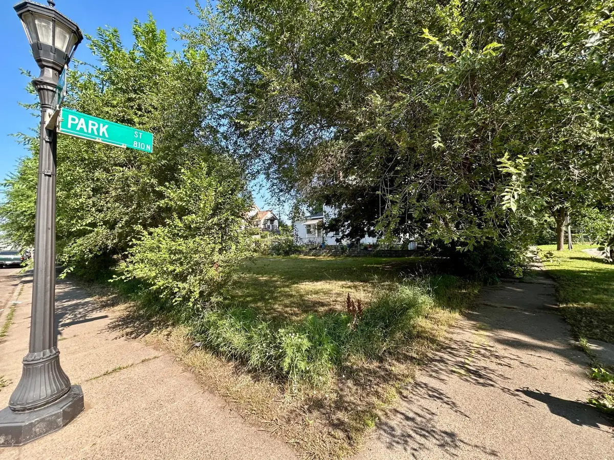 809 Park Street, Saint Paul, MN 55117 - Image #1