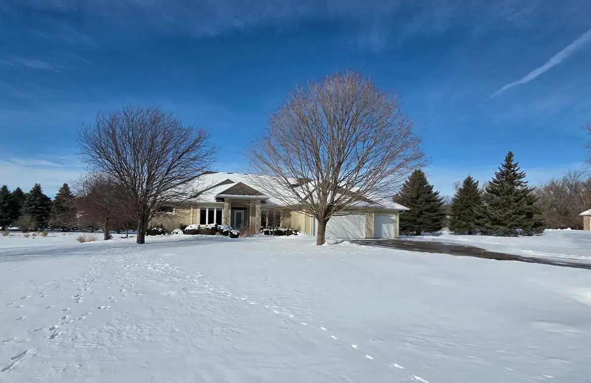 2631 Hawk Hill Lane Sw, Rochester, MN 55902 - Image #1