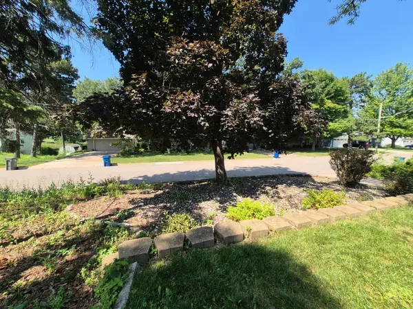 6325 Brookview Ave, Edina, MN 55424