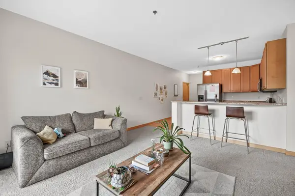 2900 University Avenue Se #302, Minneapolis, MN 55414