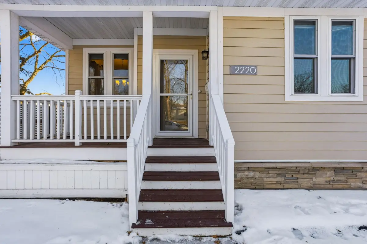 2220 Reaney Avenue E, Saint Paul, MN 55119 - #1