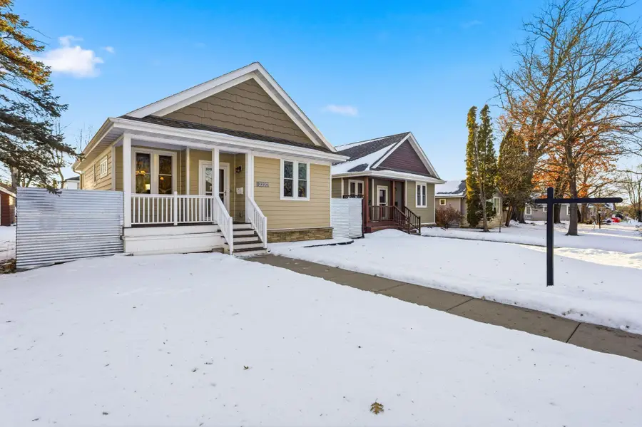 2220 Reaney Avenue E, Saint Paul, MN 55119 - #3