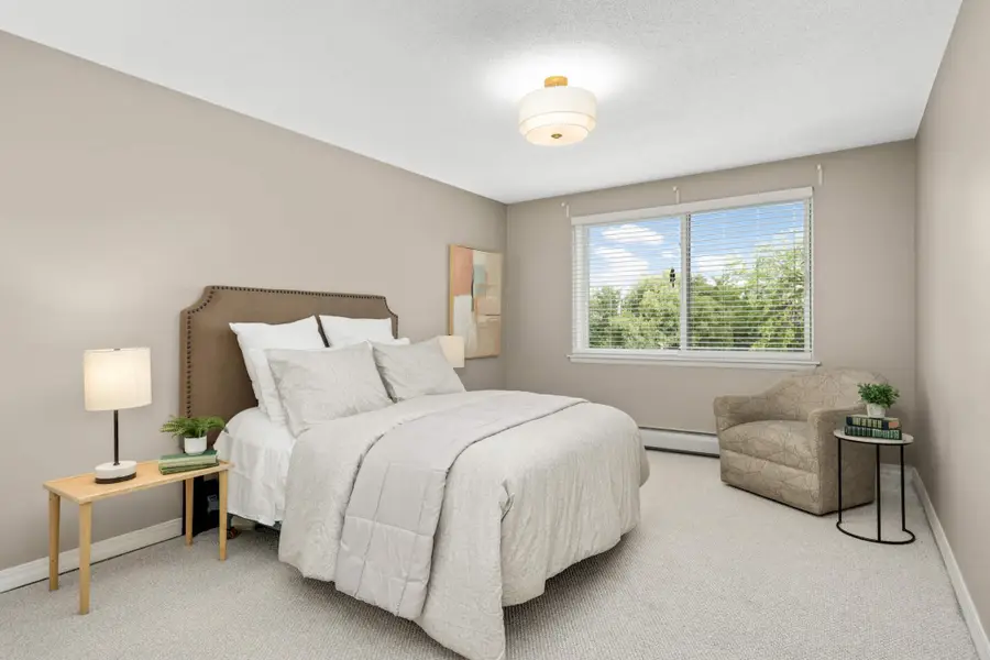 2700 W 44th Street #401, Minneapolis, MN 55410 - Image #2