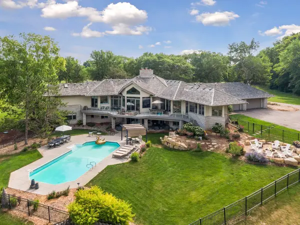 525 Navajo Road W, Medina, MN 55340