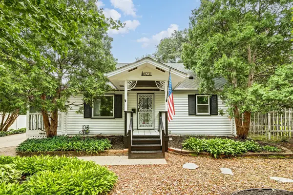 8231 Bloomington Avenue S, Bloomington, MN 55425