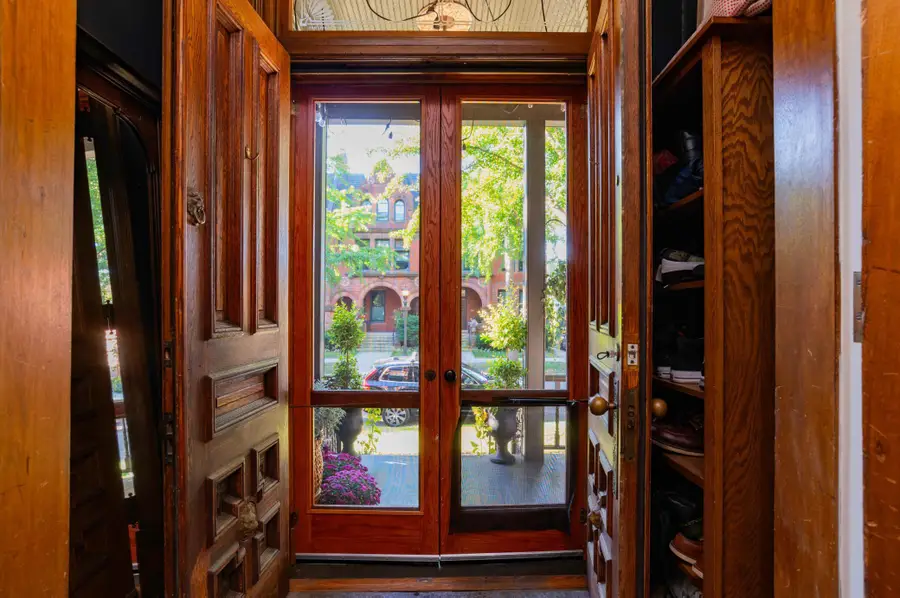 297 Laurel Avenue, Saint Paul, MN 55102 - Image #3