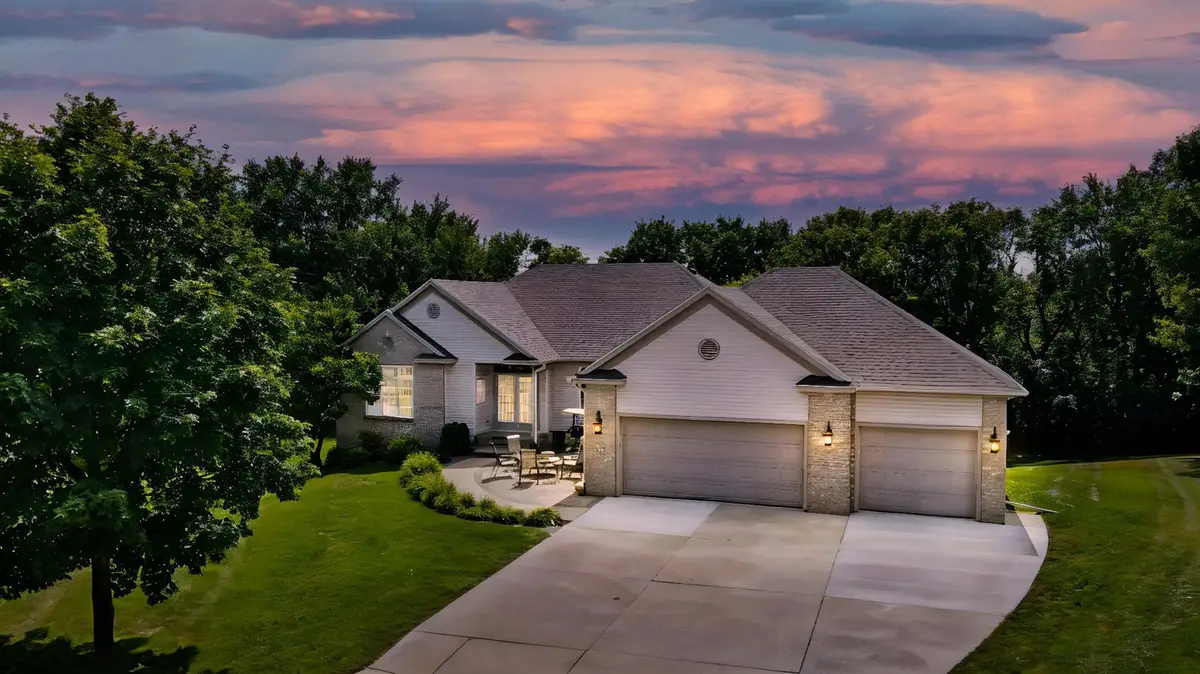 375 Breckenridge Place, Owatonna, MN 55060 - Image #1