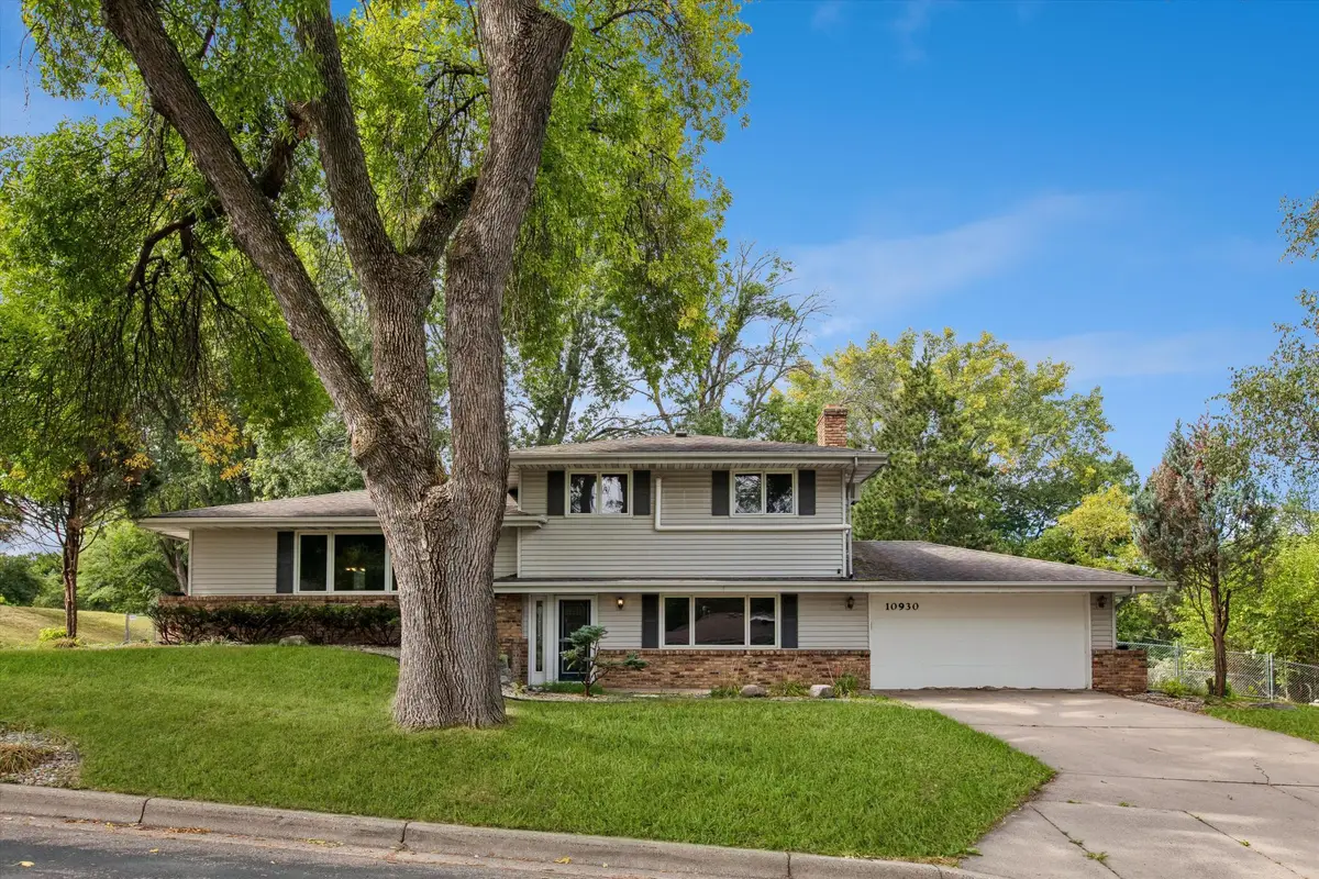 10930 Radisson Drive, Burnsville, MN 55337 - #1