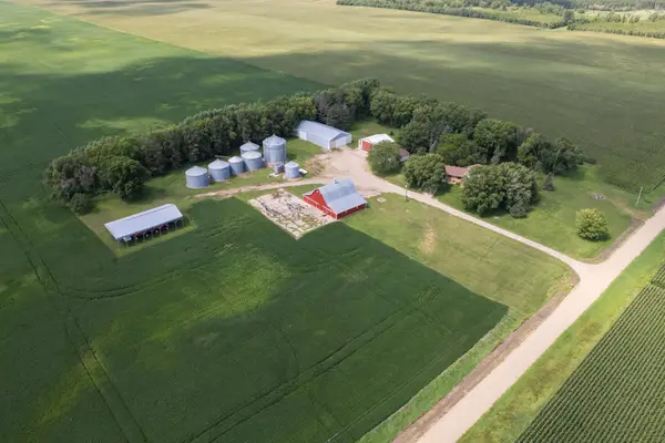 19118 Aspen Avenue, Tracy, MN 56175