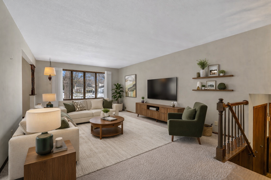 726 Hassan Street Se, Hutchinson, MN 55350 - #3