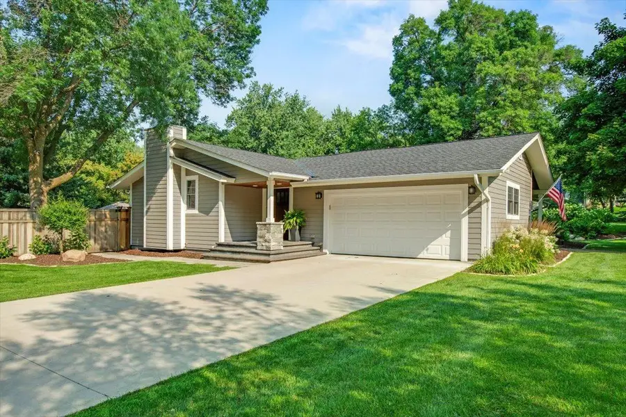 5536 Mirror Lakes Drive, Edina, MN 55436 - #2