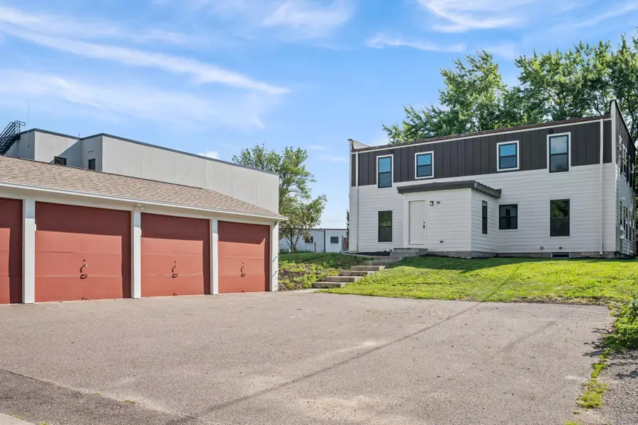 3379 Brownlow Avenue, Saint Louis Park, MN 55426 - Image #2