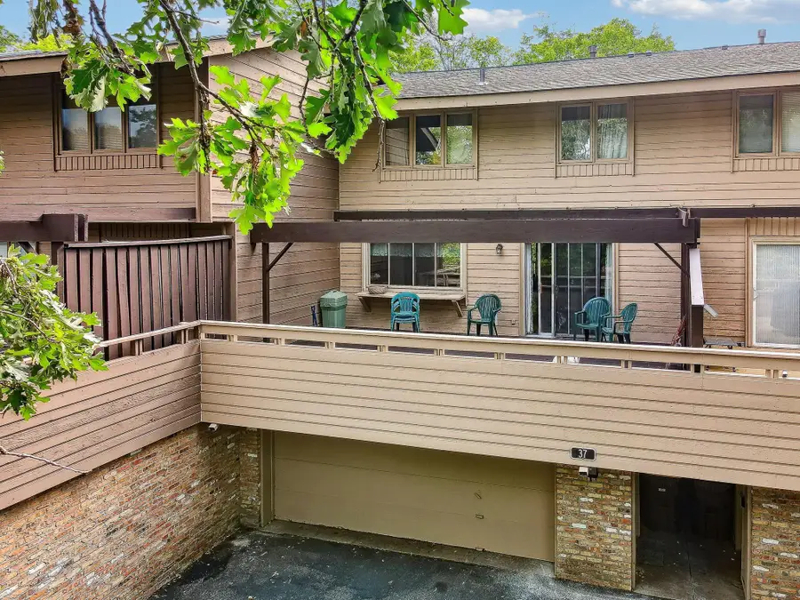 37 Birnamwood Drive, Burnsville, MN 55337 - Image #3