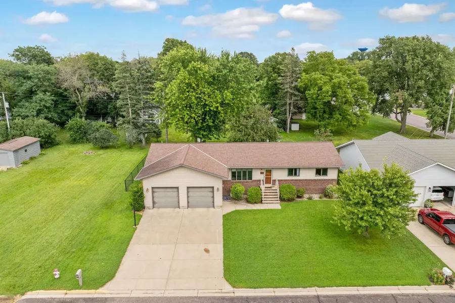 102 Ringer Drive, Sherburn, MN 56171 - Image #2