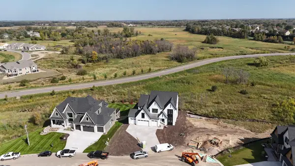 1986 Leaping Deer Circle, Medina, MN 55340