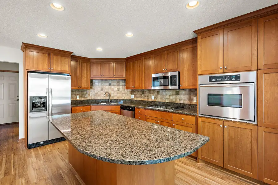 1598 Summit Shores Circle, Burnsville, MN 55306 - Image #3