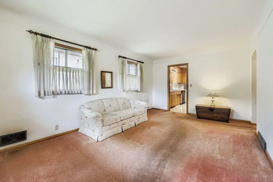 818 16th Avenue N, South Saint Paul, MN 55075 - Image #3