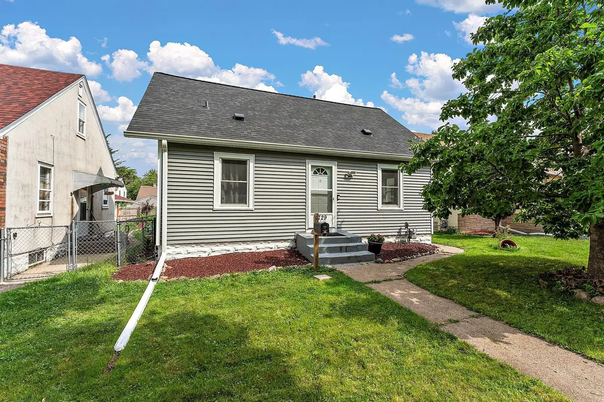 1729 Sherwood Avenue, Saint Paul, MN 55106 - Image #1