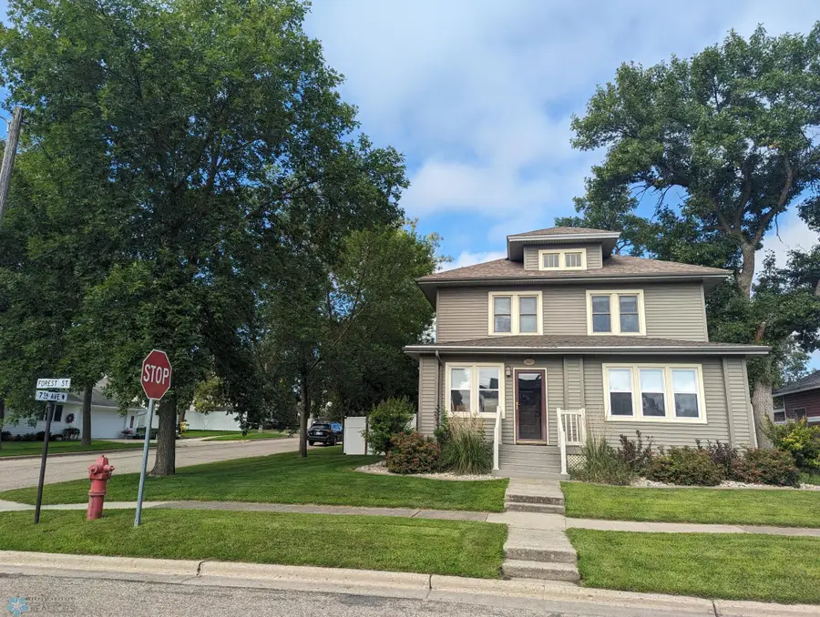 612 Forest Street, Lisbon, ND 58054 - #2