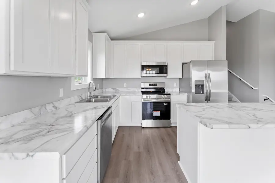 16547 Eagle Ridge Circle, Chengwatana, MN 55063 - Image #2