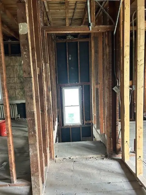 905 Queen Avenue N, Minneapolis, MN 55411 - Image #2