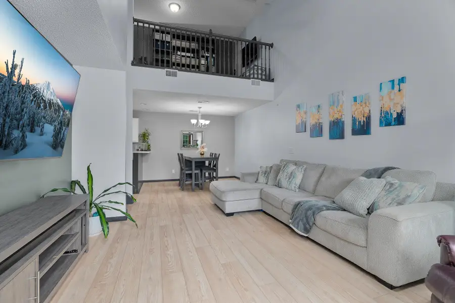 17054 Eagleview Way, Lakeville, MN 55024 - Image #2