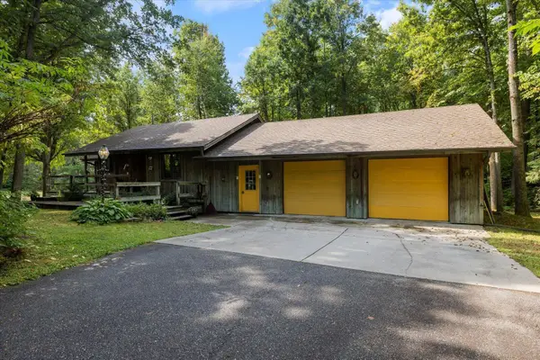 454 Trout Lake Rd, Coleraine, MN 55744