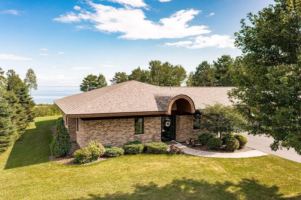 8353 Congdon Boulevard, Duluth, MN 55804 - Image #1