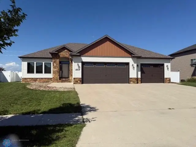 6511 Osgood Parkway S, Fargo, ND 58104 - #3