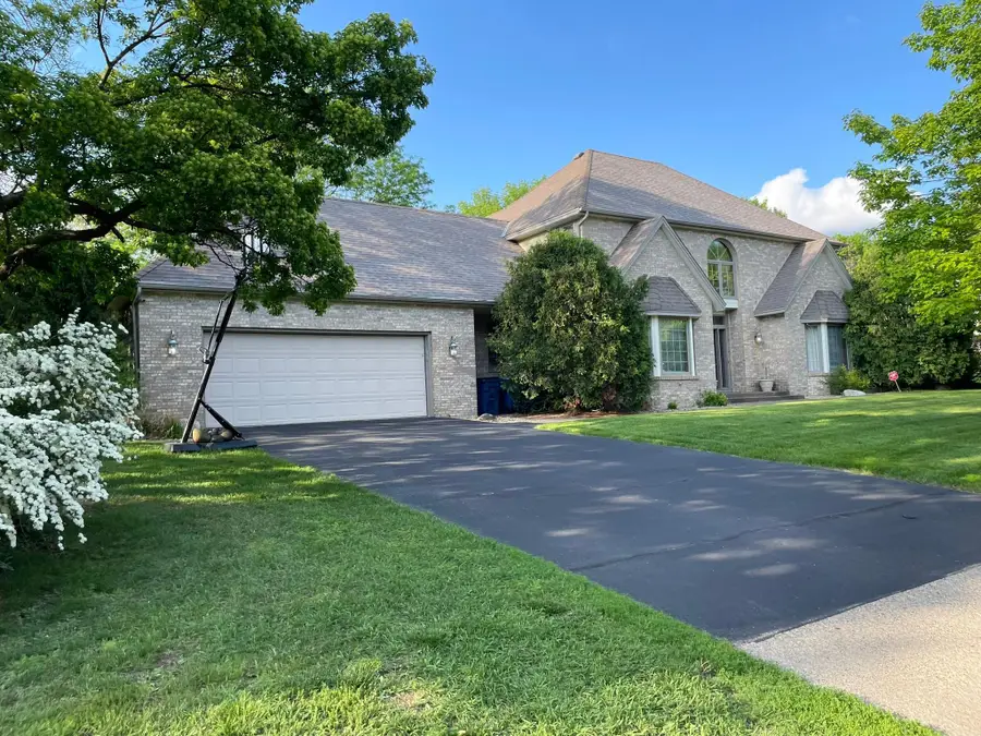 15904 Dawn Drive, Minnetonka, MN 55345 - Image #2