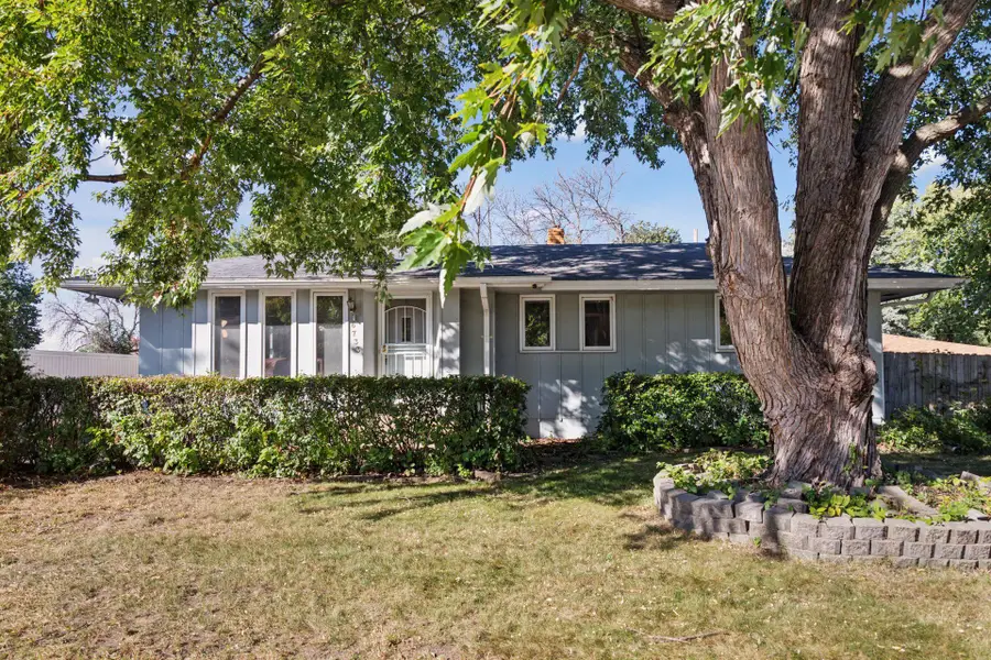 6733 Emerson Avenue N, Brooklyn Center, MN 55430 - #3