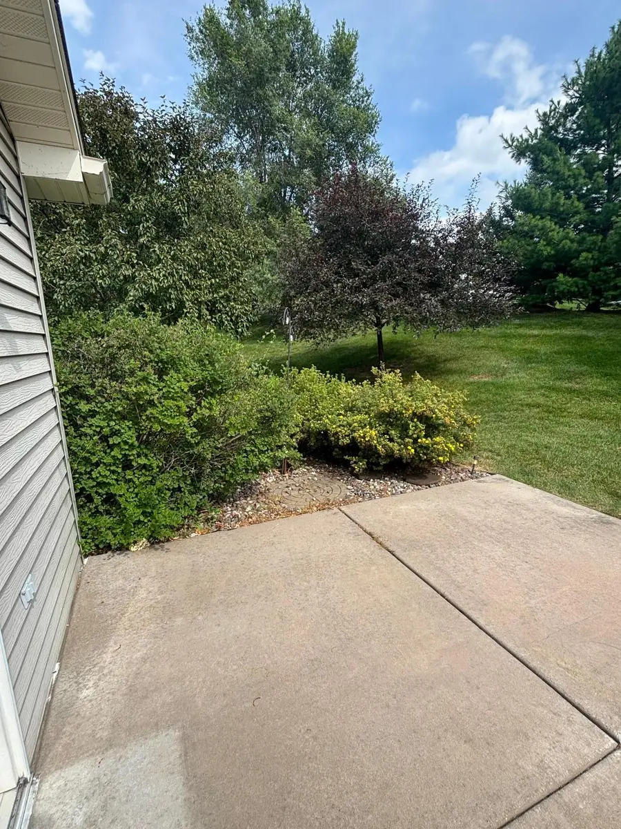 572 Williamsburg Place, New Richmond, WI 54017 - Image #3