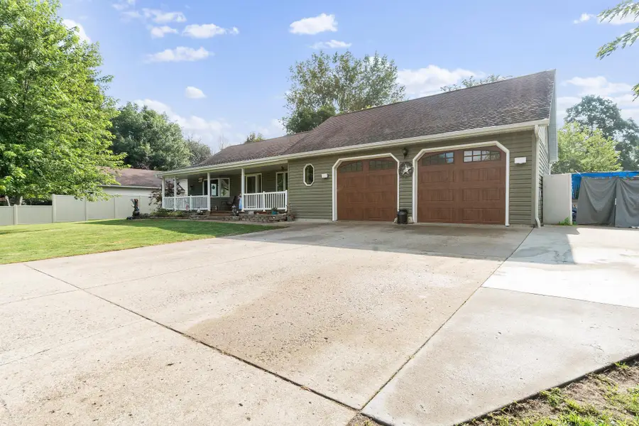 901 Geneva Drive, Alexandria, MN 56308 - Image #3