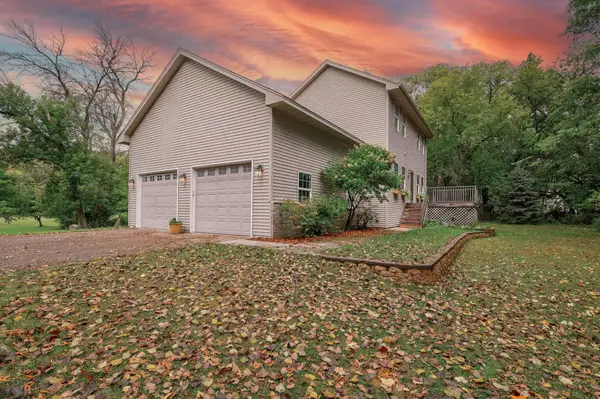 21520 Evergreen Street Nw, Oak Grove, MN 55011