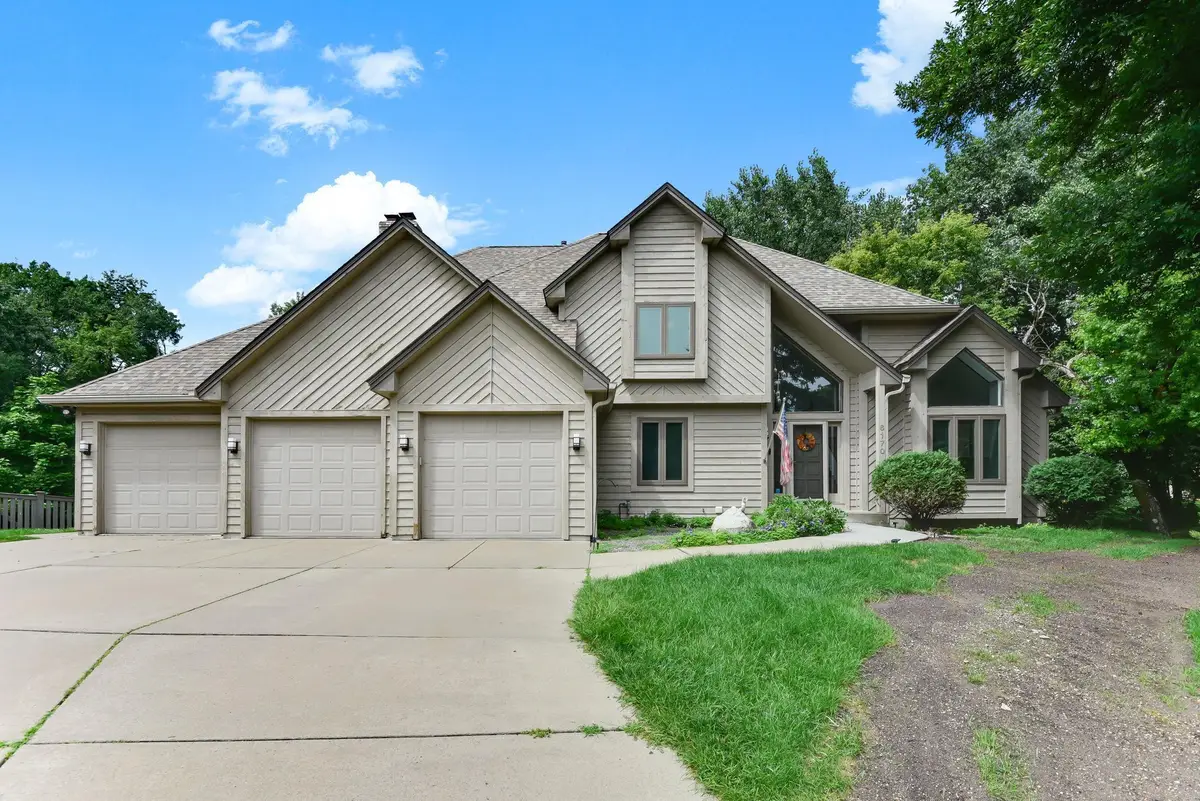 6170 Dallas Lane N, Plymouth, MN 55446 - Image #1